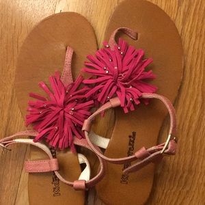 Girls pink leather sandals